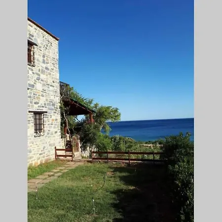 Holiday home Traditional Stone House By The Sea... Kapetaniana