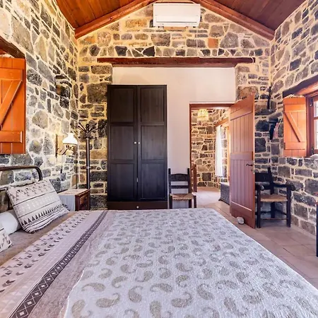 Traditional Stone House By The Sea... * Kapetaniana
