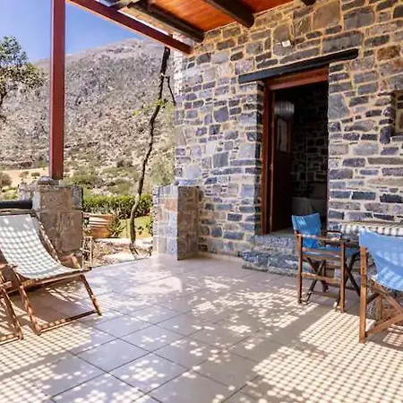 Holiday home Traditional Stone House By The Sea... *