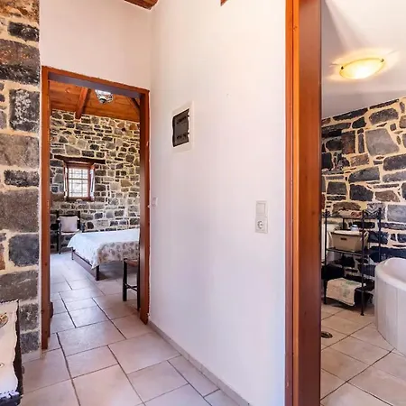Traditional Stone House By The Sea... Holiday home