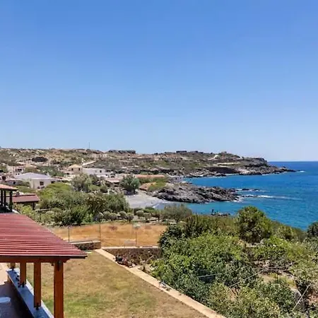 Holiday home Traditional Stone House By The Sea...